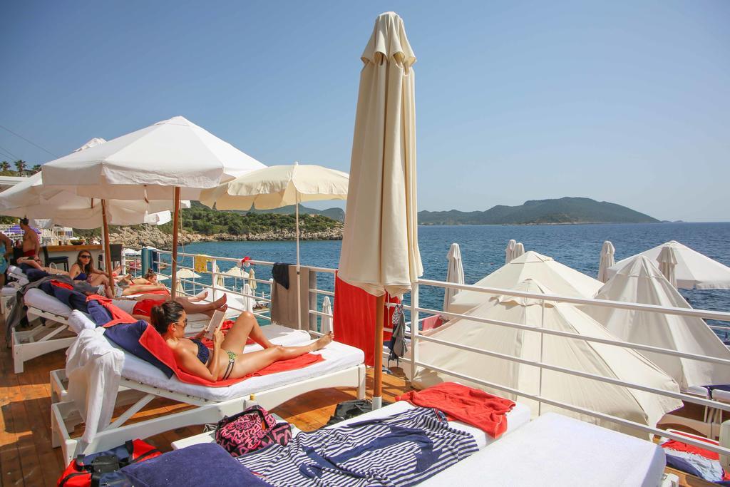 Nur Beach Hotel Каш Экстерьер фото